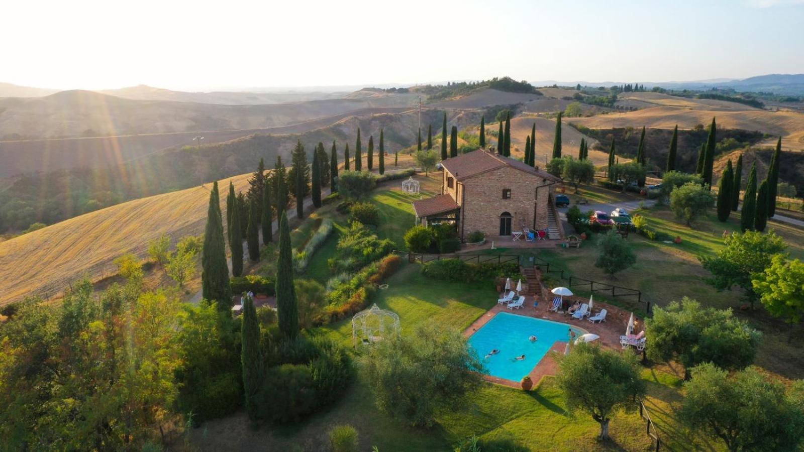 Podere Fornaci Asciano Luaran gambar