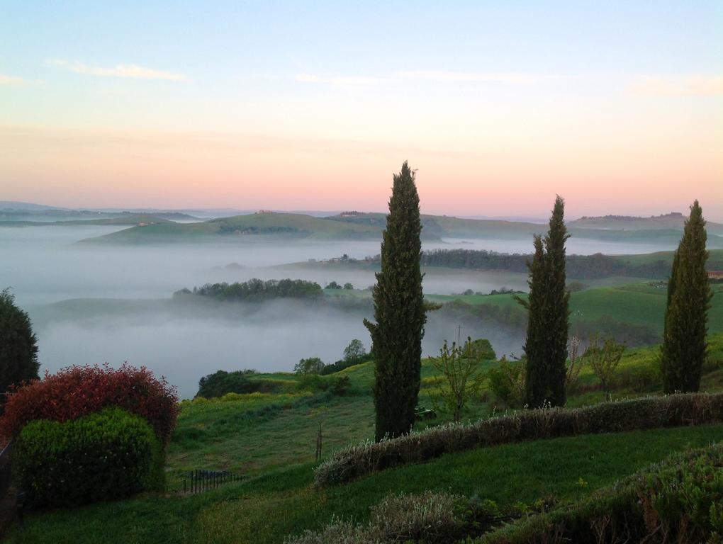 Podere Fornaci Asciano Luaran gambar