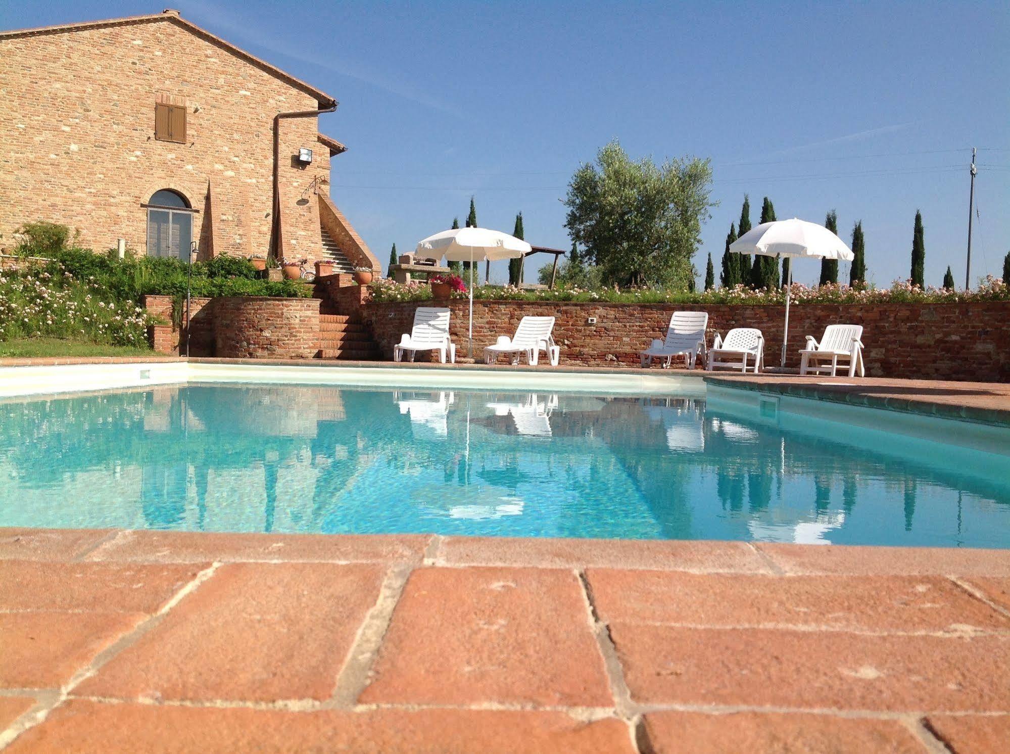 Podere Fornaci Asciano Luaran gambar